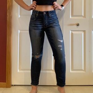 AE Super Stretch Tomgirl Jeans